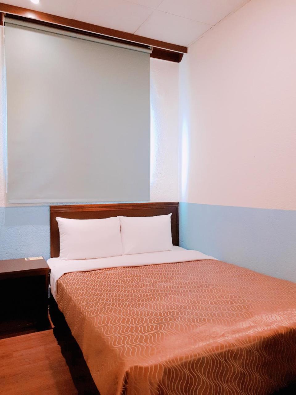 Blue Ocean Hotel เกาสง ภายนอก รูปภาพ